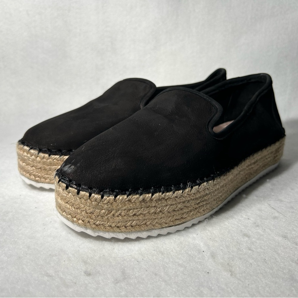 Gianni Bini Women’s‎ Slip-On shoes